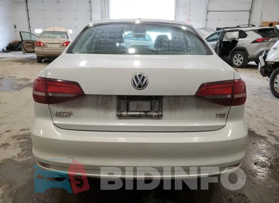 3VW167AJXHM324906 Photo# 6