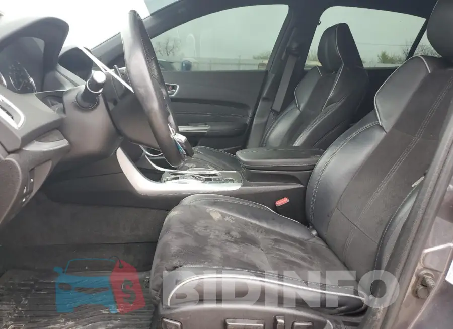 19UUB2F63JA011512 Photo# 7