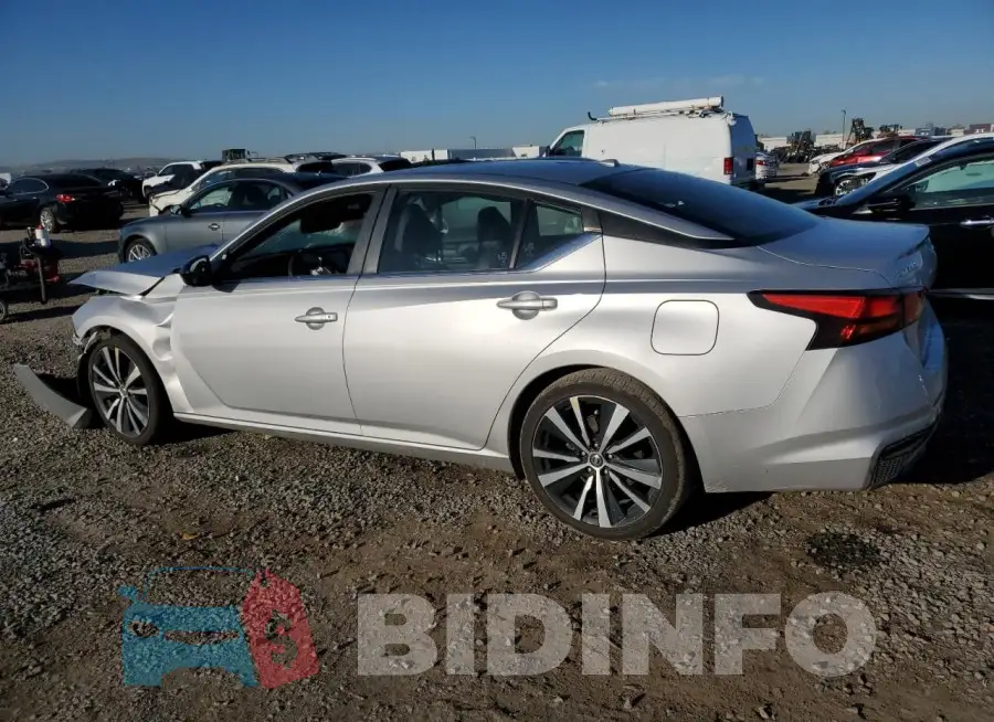 1N4BL4CV5LC189008 Photo# 2