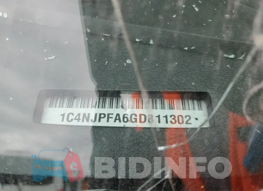 1C4NJPFA6GD811302 Photo# 12