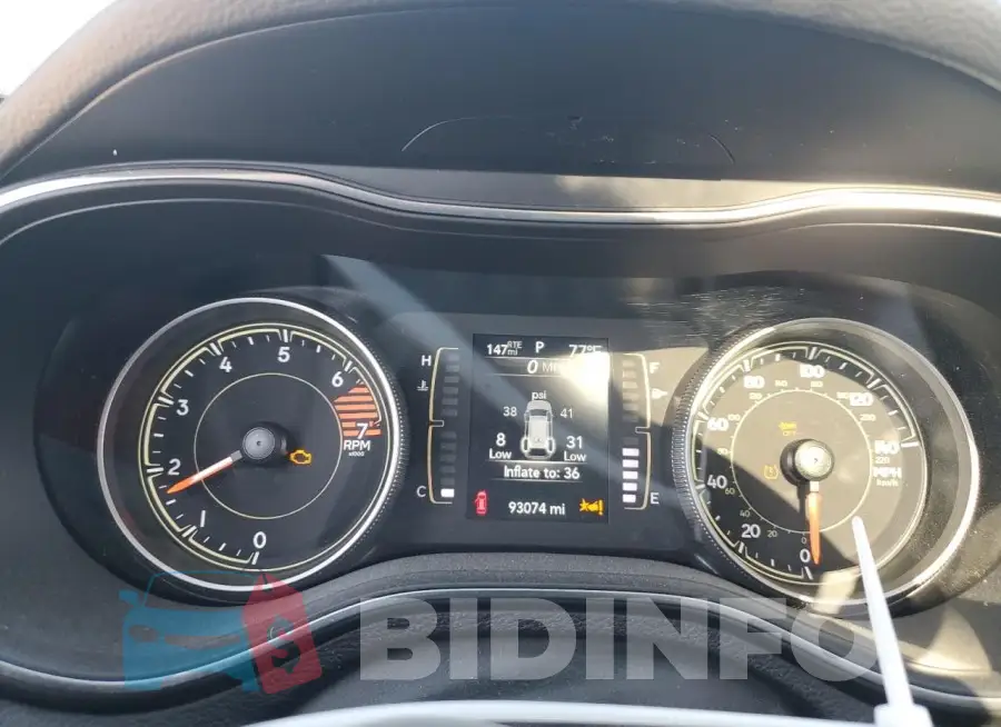 1C4PJLLB9MD112353 Photo# 9