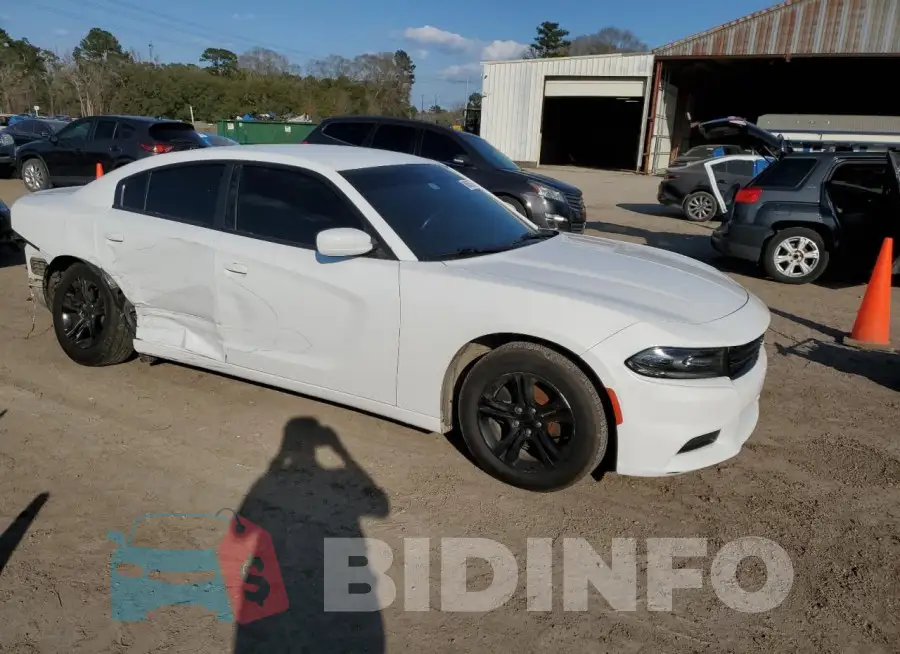 2C3CDXBG2KH640153 Photo# 4