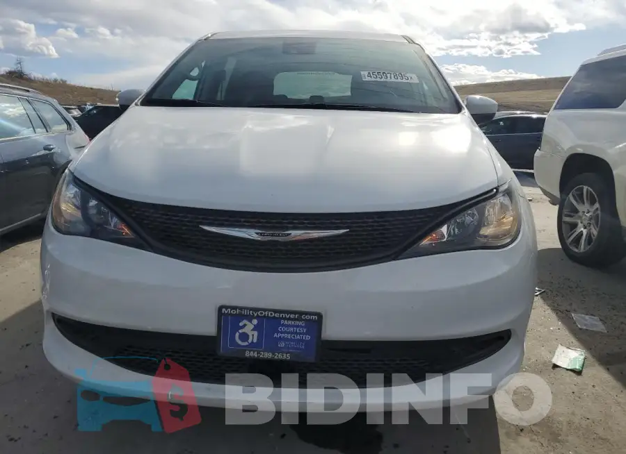 2C4RC1CG4NR163440 Photo# 5