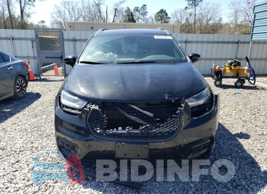 2C4RC1FG7NR164867 Photo# 5