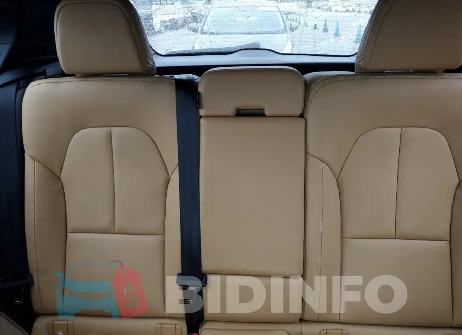 YV4162UK6L2275372 Photo# 10
