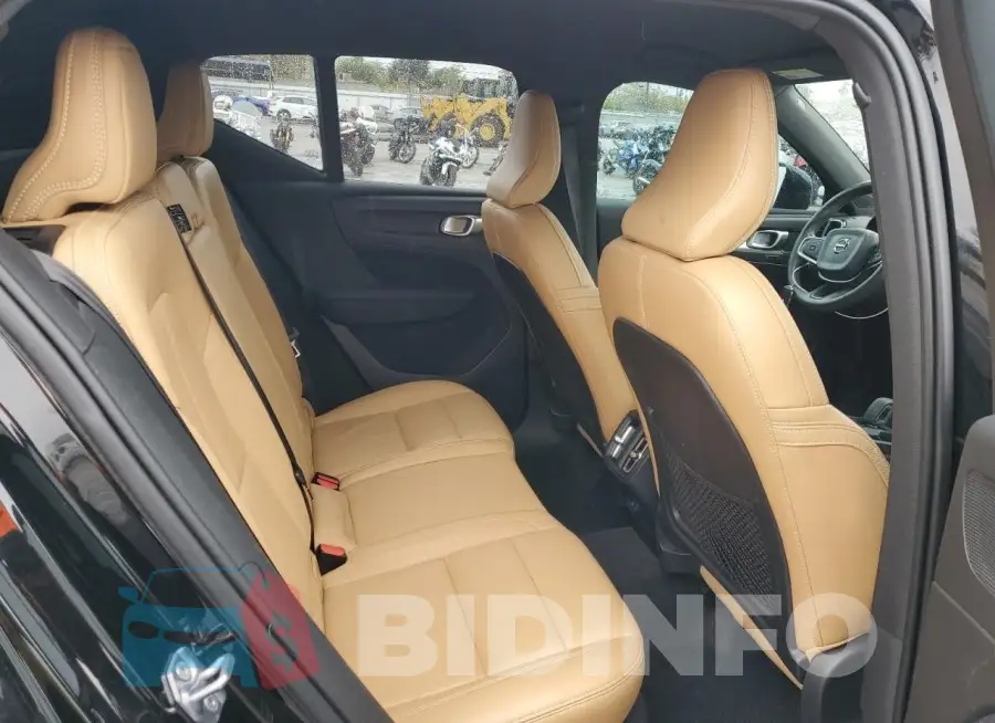 YV4162UK6L2275372 Photo# 11