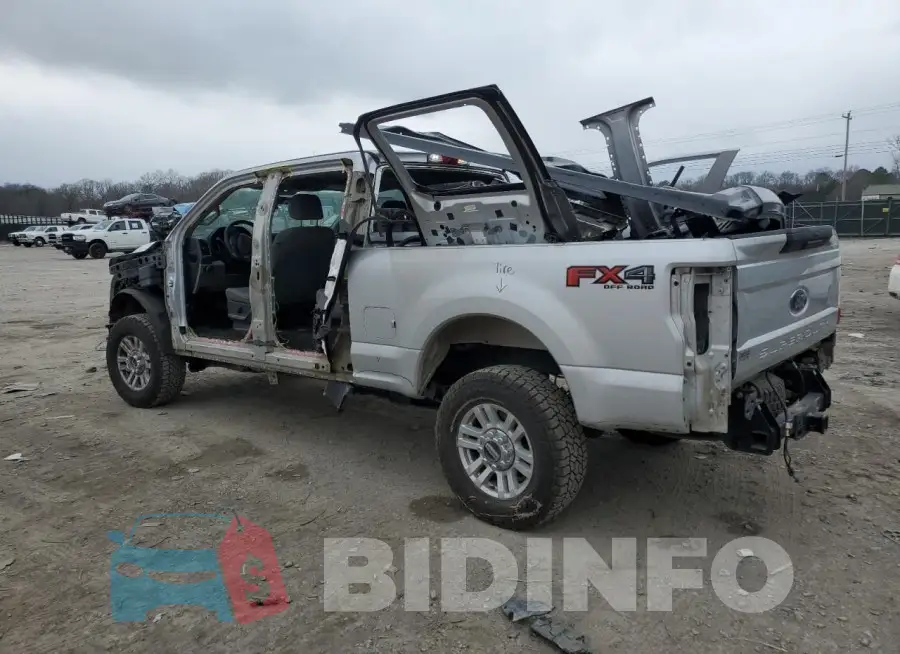 1FT7W2B69JEC55051 Photo# 2