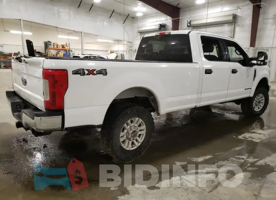 1FT7W2BT0KED75716 Photo# 3