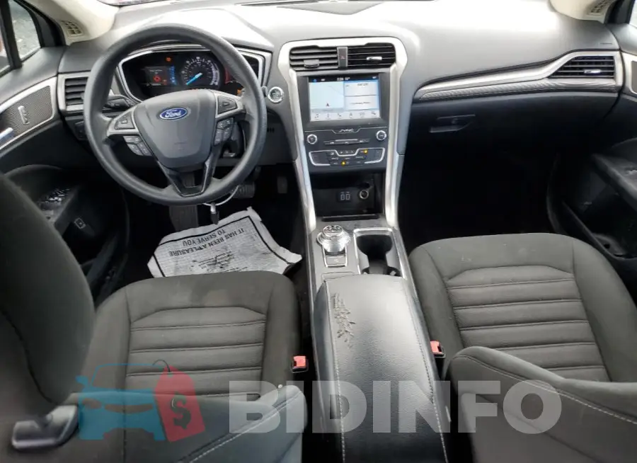 3FA6P0LU5KR240917 Photo# 8
