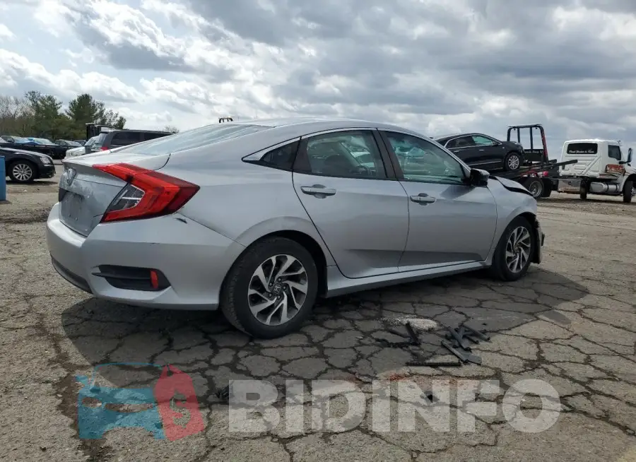 19XFC2F78GE223518 Photo# 3