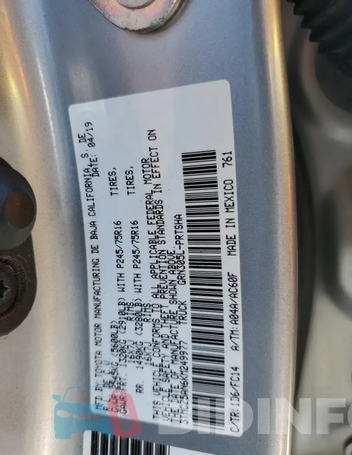 3TMCZ5AN6KM249977 Photo# 13
