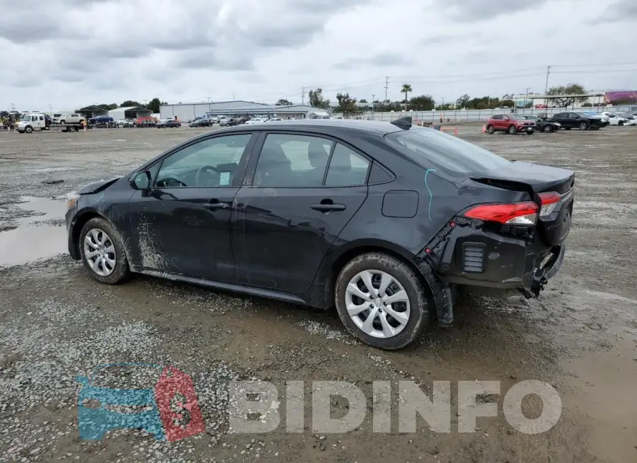 5YFB4MDE1RP218977 Photo# 2