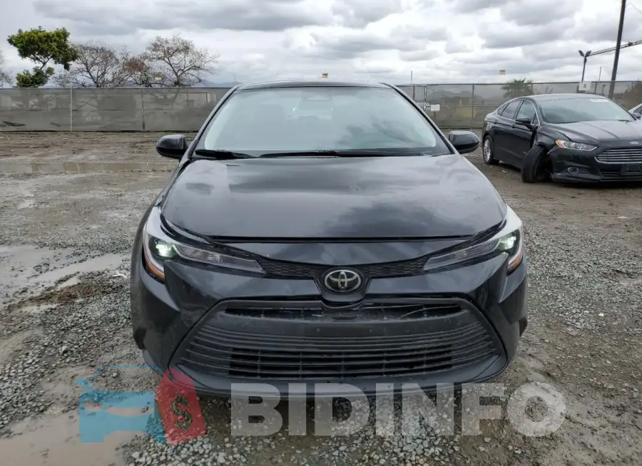 5YFB4MDE1RP218977 Photo# 5