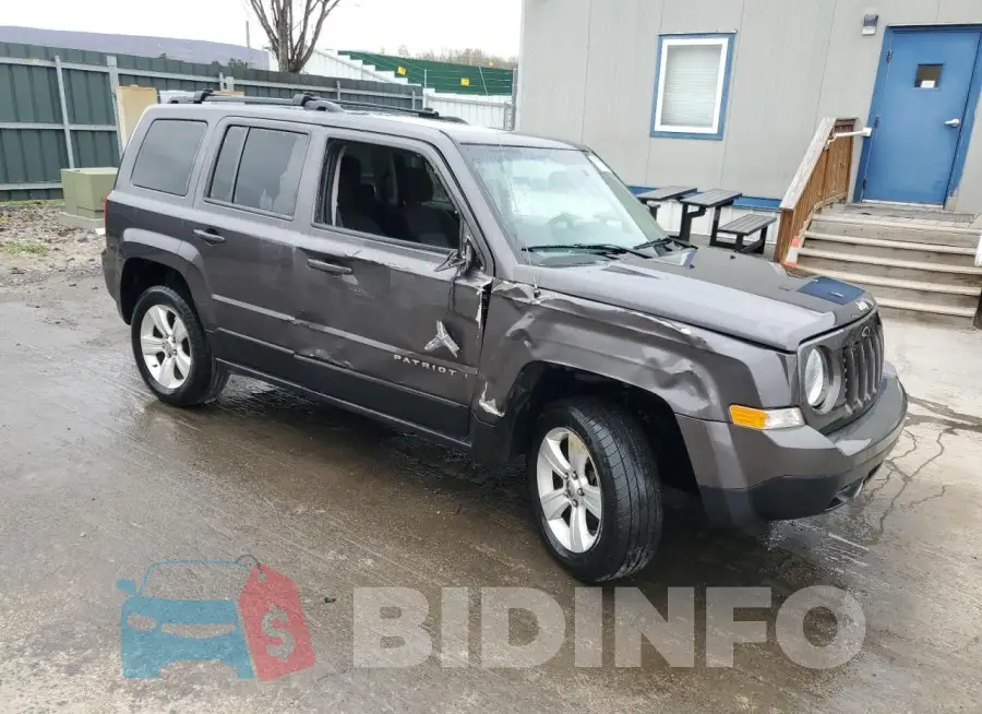 1C4NJRFB4GD671237 Photo# 4