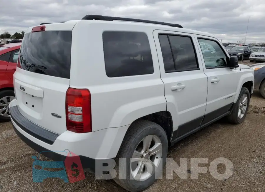1C4NJRFB5GD765482 Photo# 3