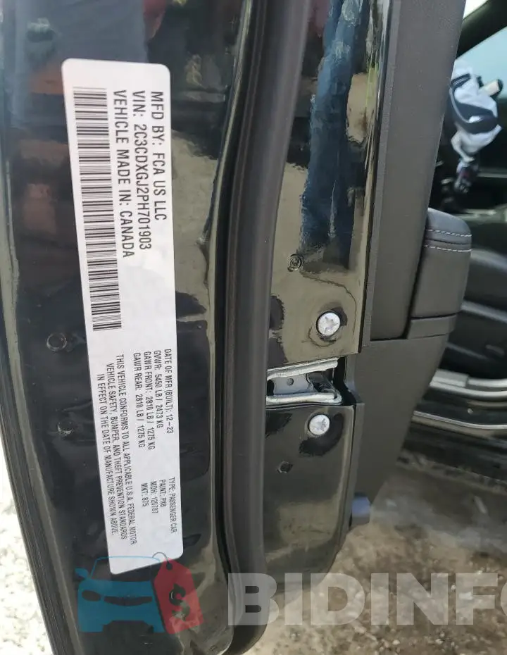 2C3CDXGJ2PH701903 Photo# 12