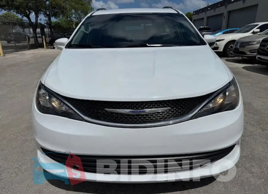 2C4RC1DG9LR144605 Photo# 5