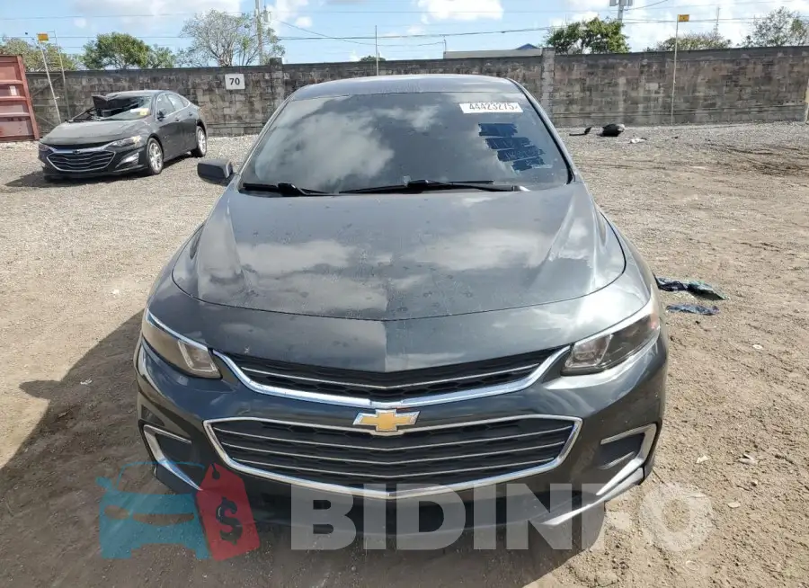 1G1ZB5ST1HF188955 Photo# 5