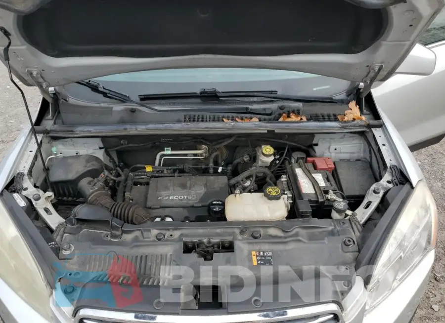KL7CJLSB5GB760401 Photo# 12