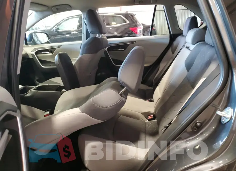 2T3P1RFV6NW324169 Photo# 11