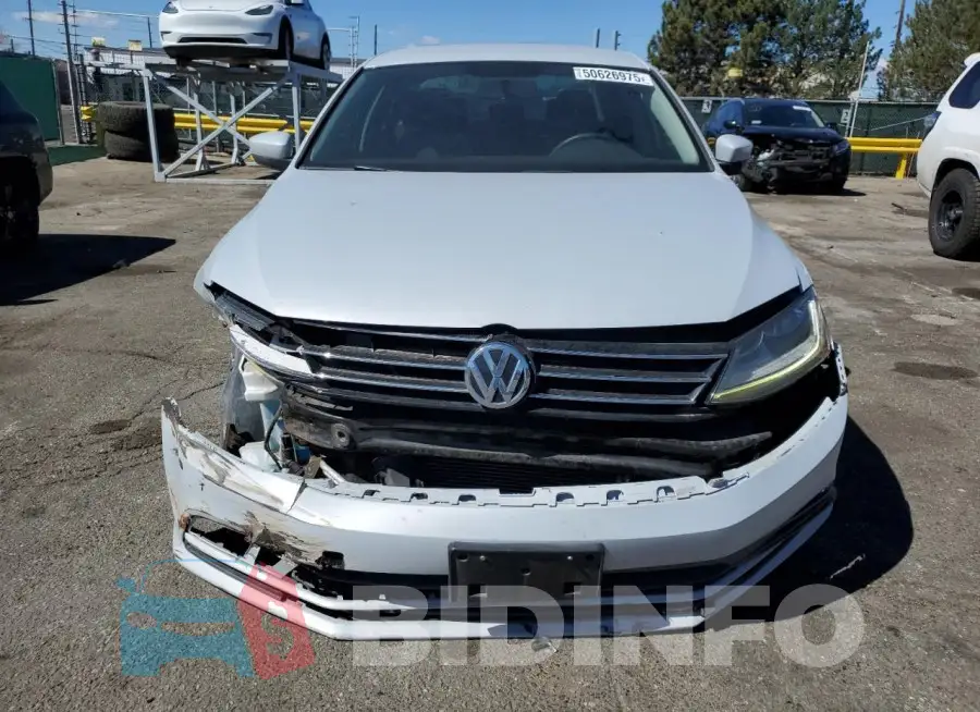 3VW2B7AJ9HM347934 Photo# 5