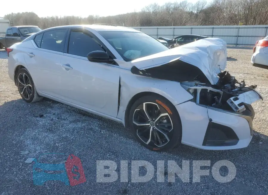 1N4BL4CV3RN400350 Photo# 4