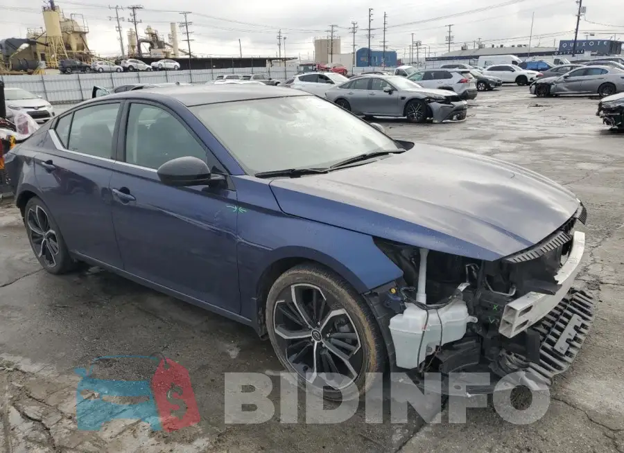 1N4BL4CV5PN325762 Photo# 4