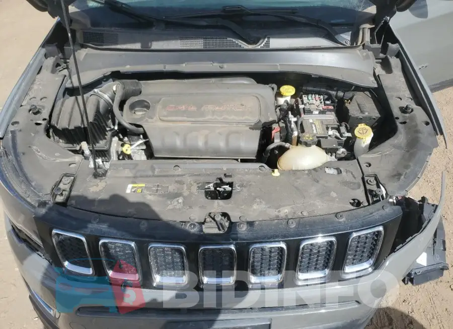 3C4NJCCB9LT170785 Photo# 12