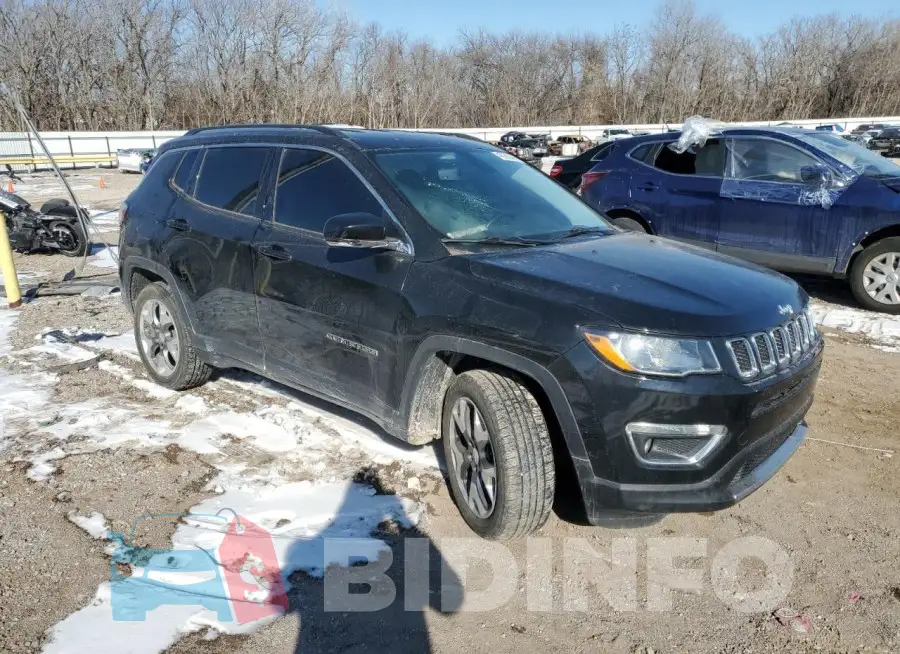 3C4NJDCB4LT221275 Photo# 4