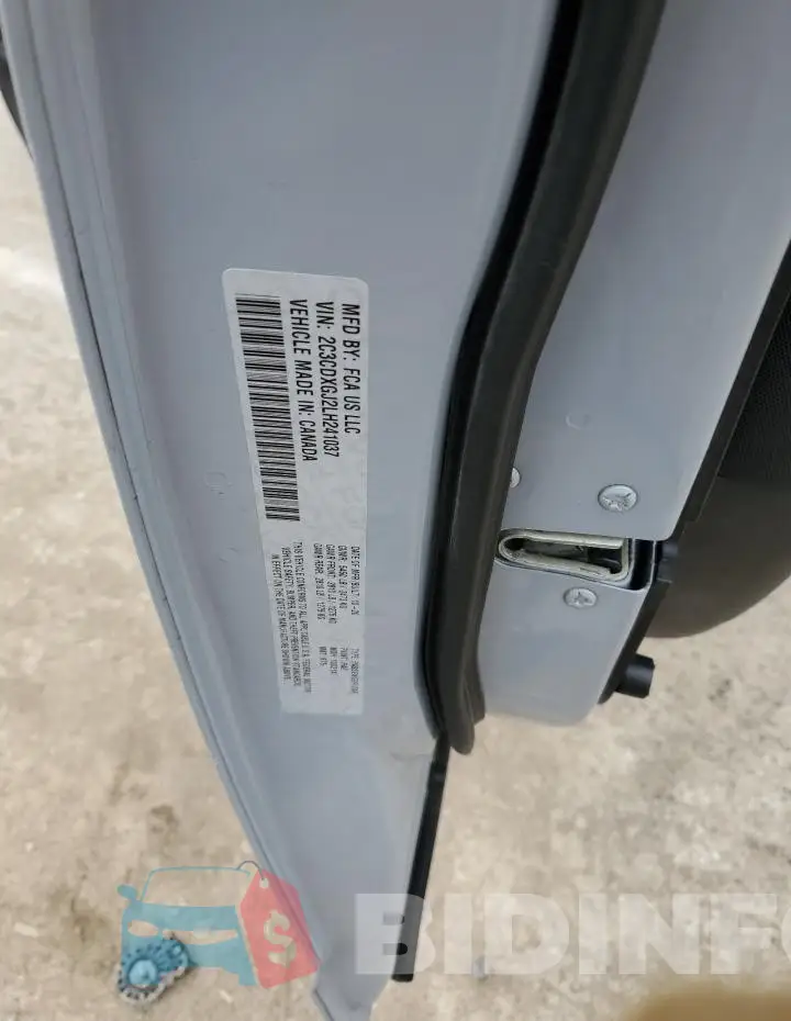 2C3CDXGJ2LH241037 Photo# 12