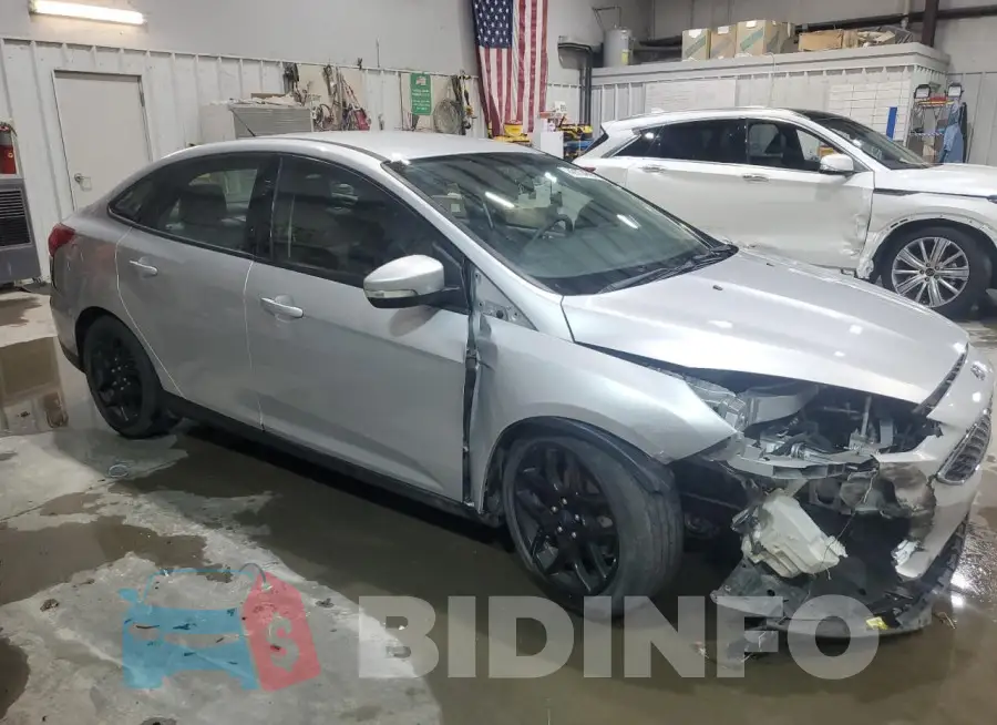 1FADP3F26GL339917 Photo# 4