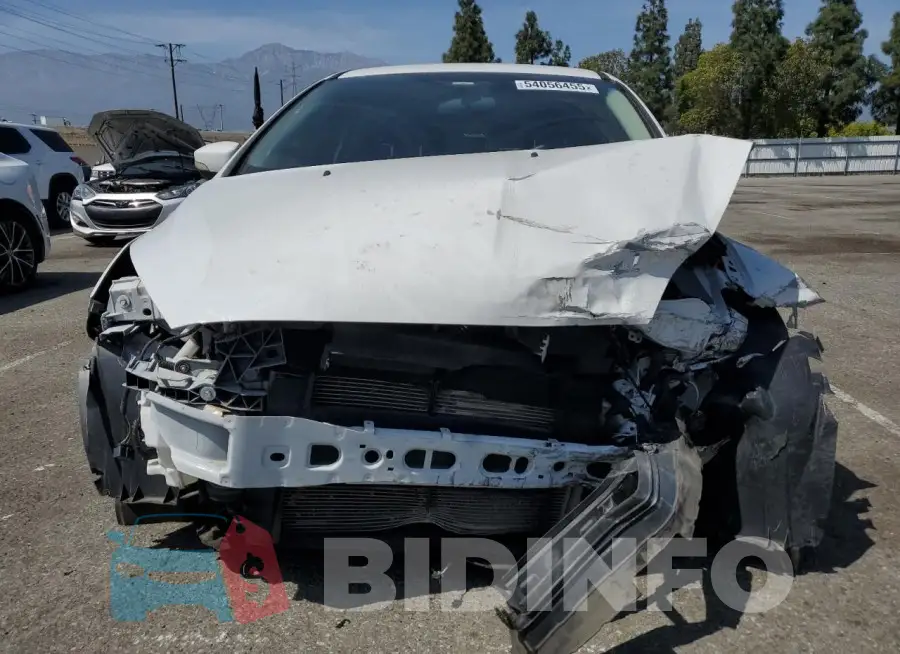 1FADP3K26HL223348 Photo# 5