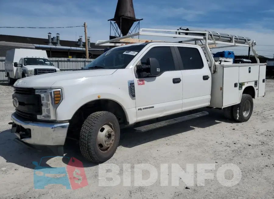 1FD8W3DT4KEG49566 Photo# 1