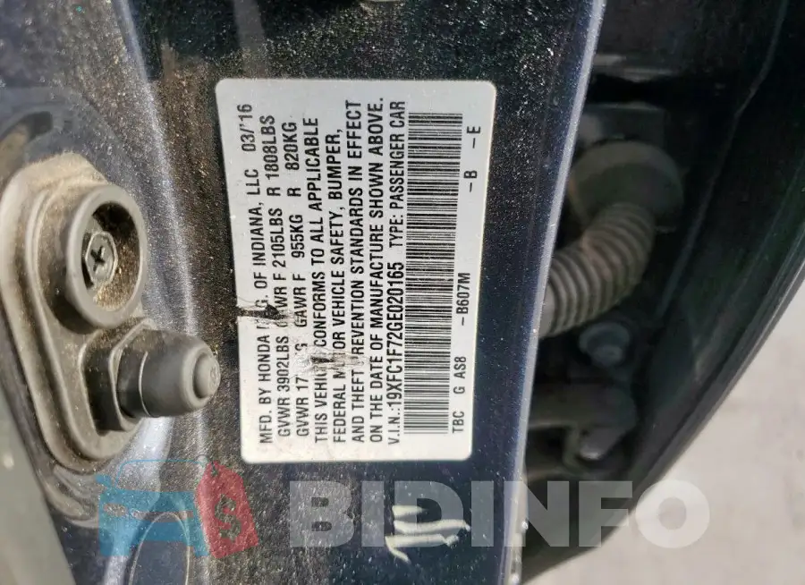 19XFC1F72GE020165 Photo# 12