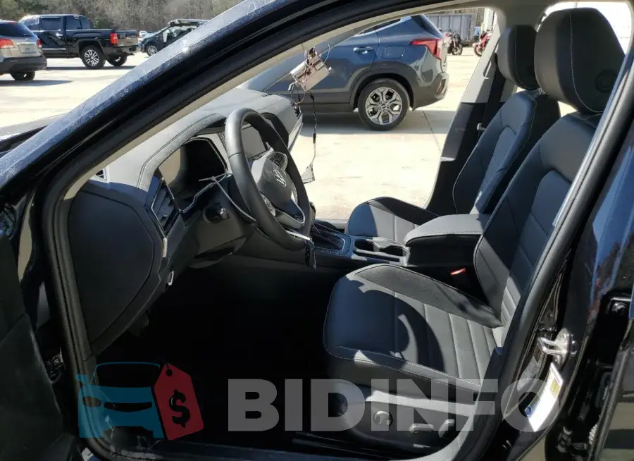 3VW7M7BU2RM076970 Photo# 7