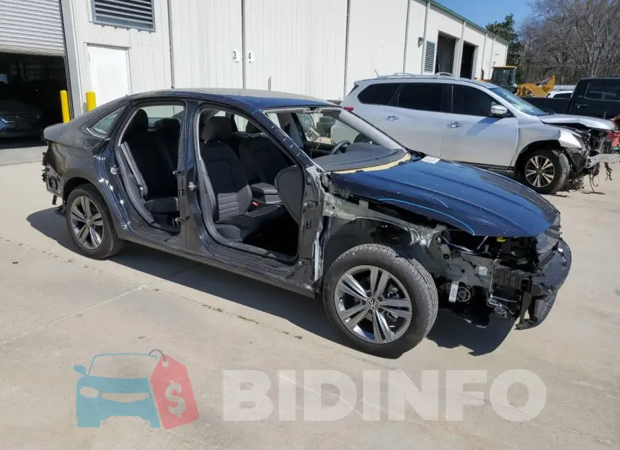 3VW7M7BU2RM076970 Photo# 4