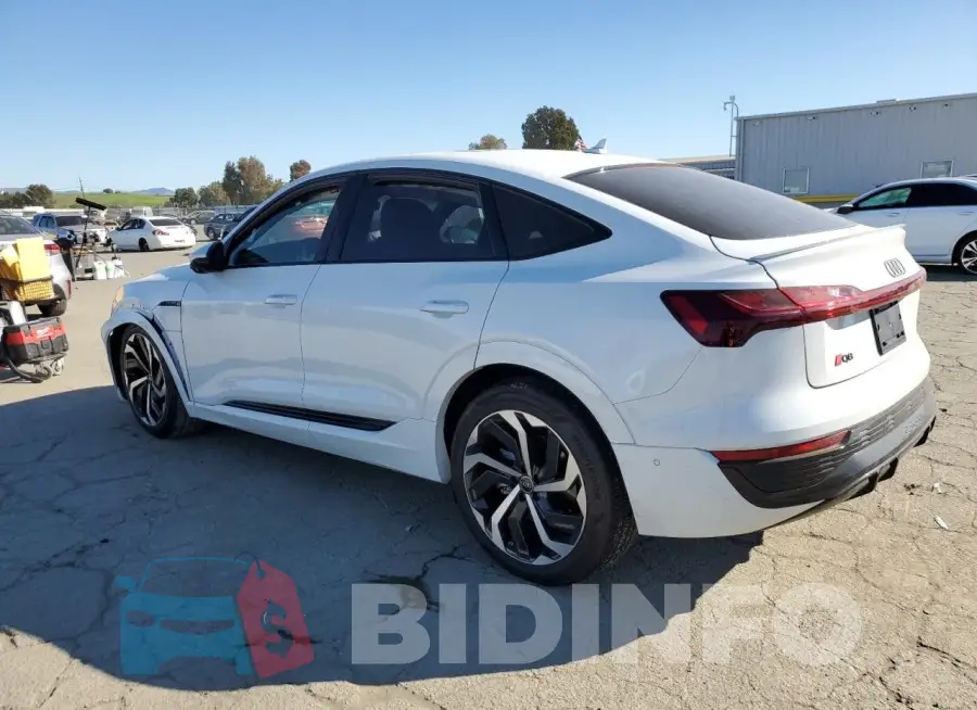 WA1CAAGE6RB048311 Photo# 2