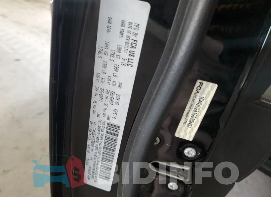 1C4NJDEB1GD708457 Photo# 13
