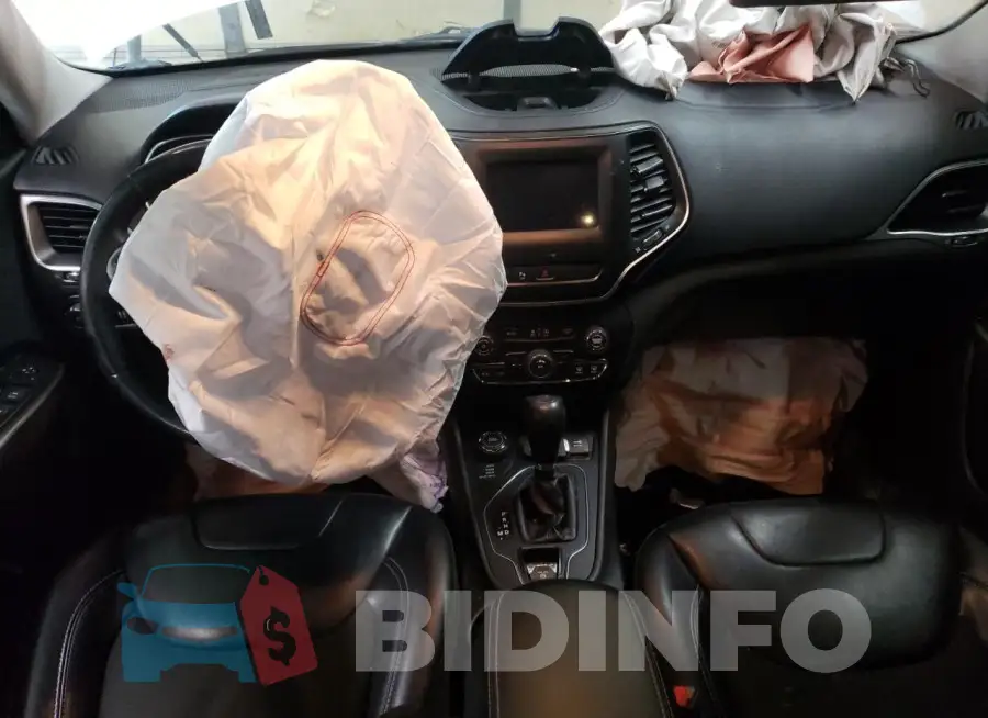 1C4PJMLB4KD258338 Photo# 8