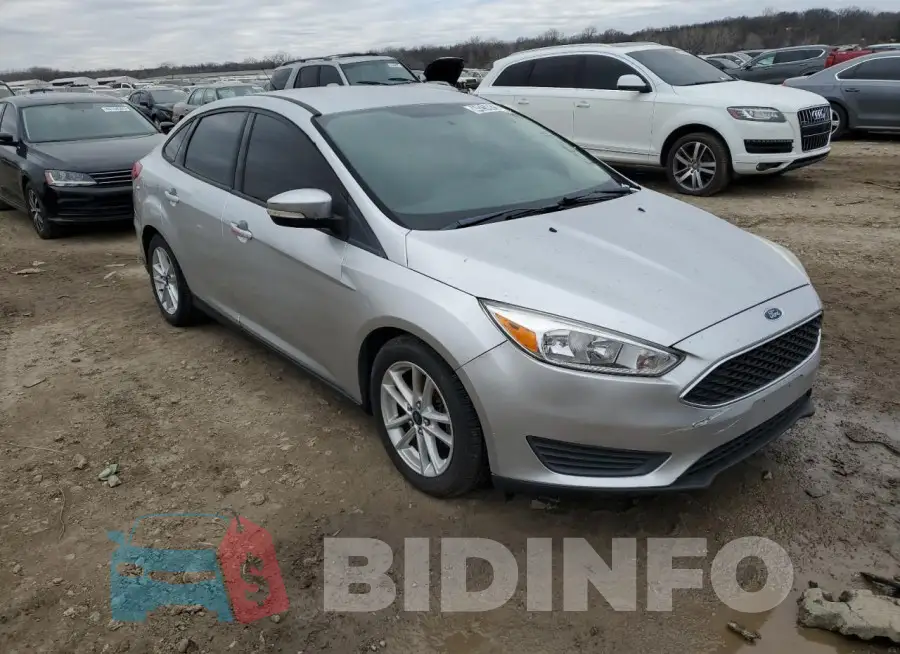 1FADP3F24GL273626 Photo# 4
