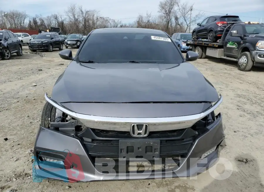 1HGCV2F54JA010864 Photo# 5