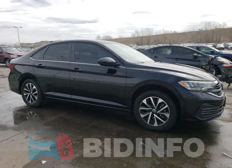 3VW5M7BU2RM012984 Photo# 4