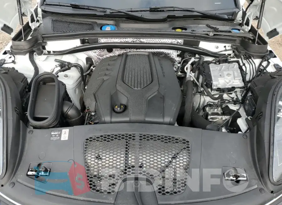WP1AA2A50SLB02308 Photo# 12