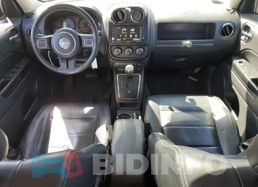 1C4NJRFB7GD725775 Photo# 8