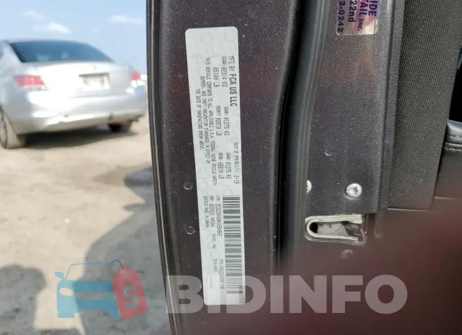 2C3CDXHG0KH584866 Photo# 12