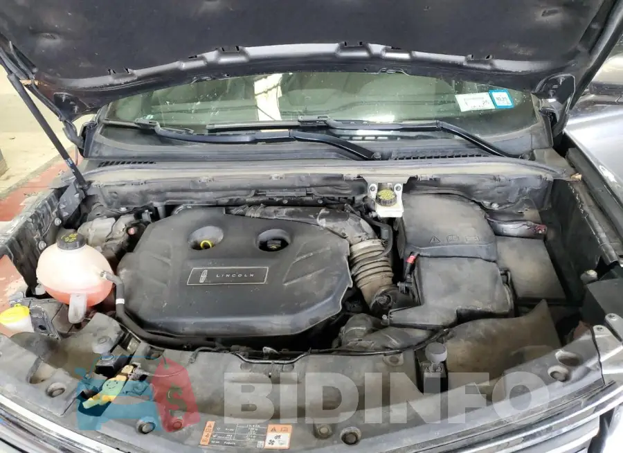 5LMCJ2D90HUL55018 Photo# 12