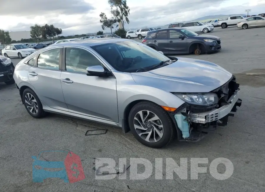19XFC2F70HE231002 Photo# 4