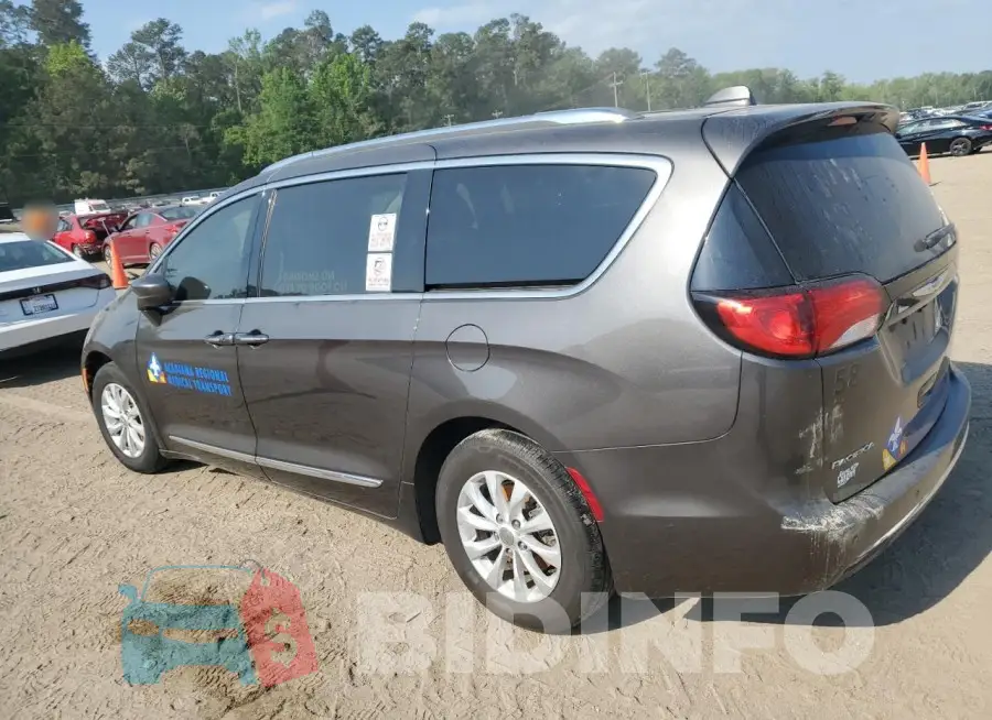 2C4RC1BG1JR217708 Photo# 2