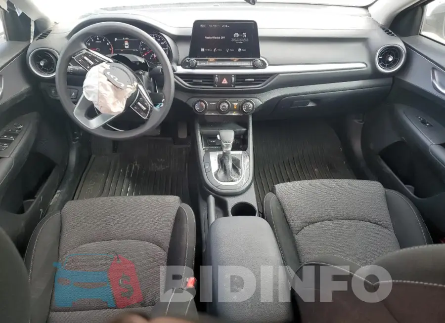 3KPF24AD8RE840495 Photo# 8