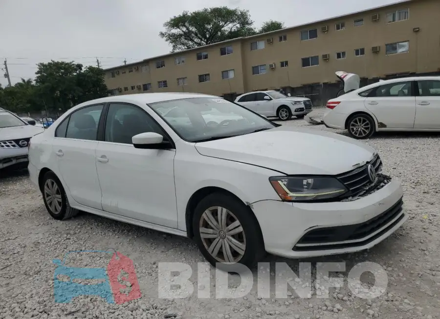 3VW2B7AJ4HM351681 Photo# 4